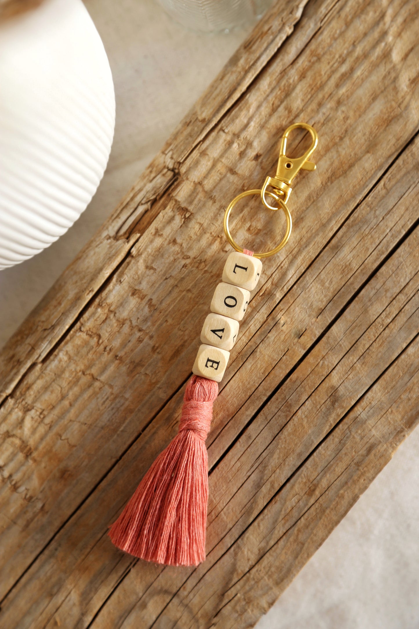 Porte-clés en macramé avec message d’amour